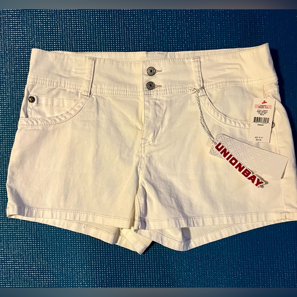 Union Bay Shorts - White